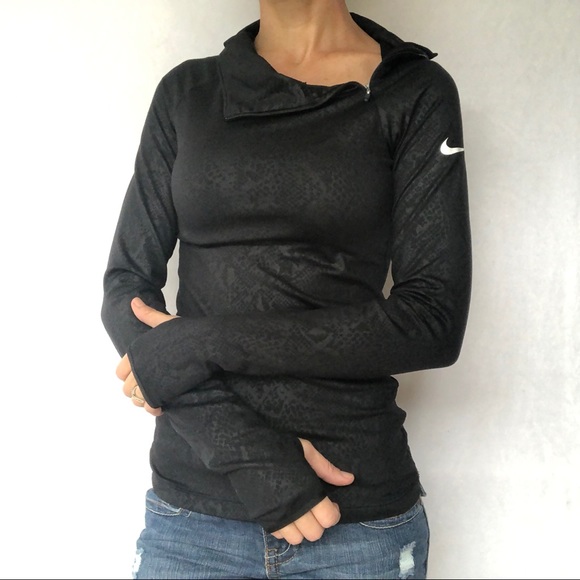 Nike Sweaters - Nike Pro Dry Fit Black Women’s XS Sweater